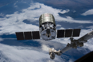 Cygnus_CRS_Orb-2_at_ISS_before_grappling